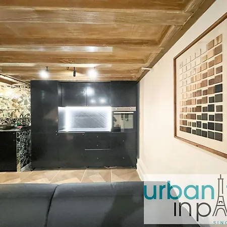 Appartamento Urban Flat 09 - Stylish Triplex Champs-elysees Parigi