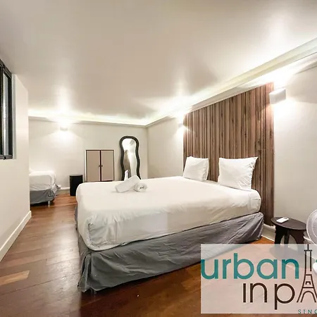 Urban Flat 09 - Stylish Triplex Champs-elysees * Parigi